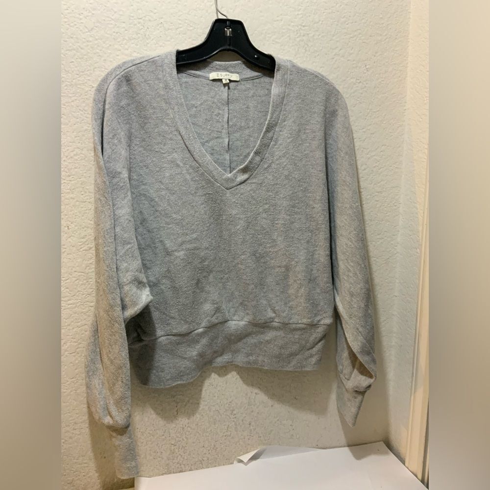 Z Supply Women Gray Long Sleeve V-Neck sweater stretch Size M